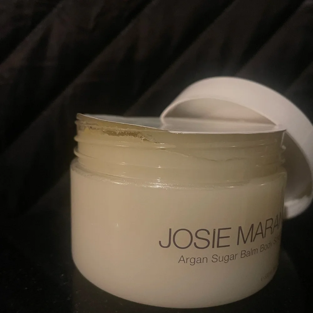 Josie Maran Argan Sugar Balm Body Scrub - Picture 3 of 3